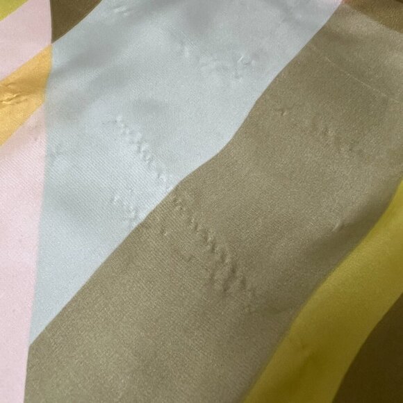 Vince Camuto Elegant Cream/Pastels Geometric pattern rectangle Scarf 18 x 70 - Picture 8 of 11